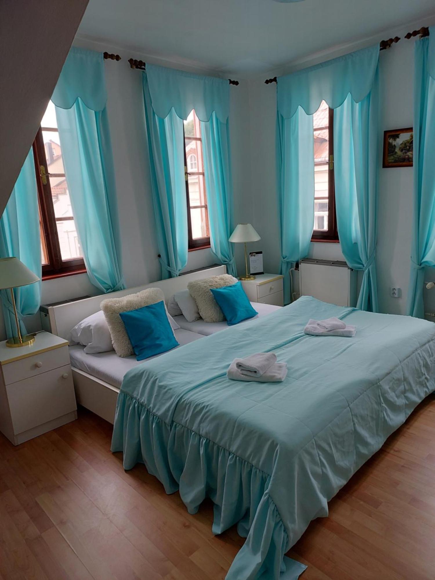 קרלובי וארי Hotel Asila מראה חיצוני תמונה