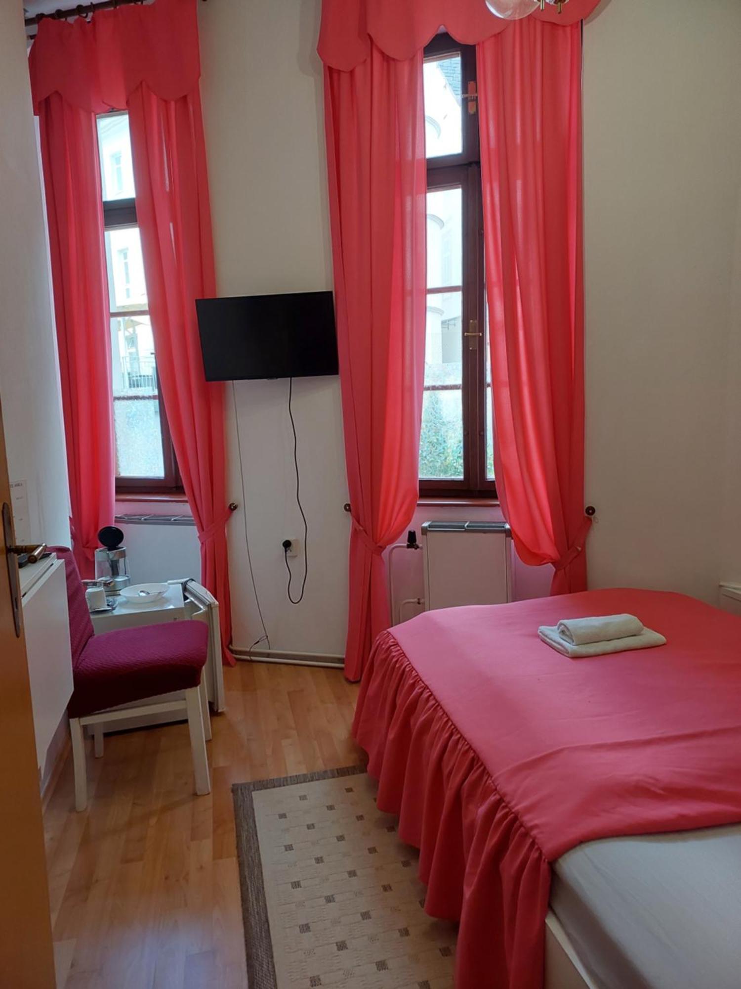 קרלובי וארי Hotel Asila מראה חיצוני תמונה
